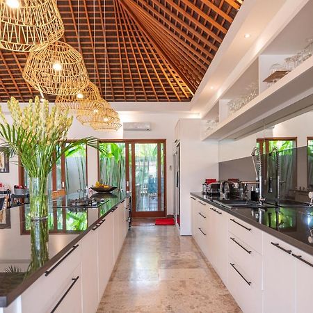 Villa Mimpi Nyata Canggu  Exterior photo