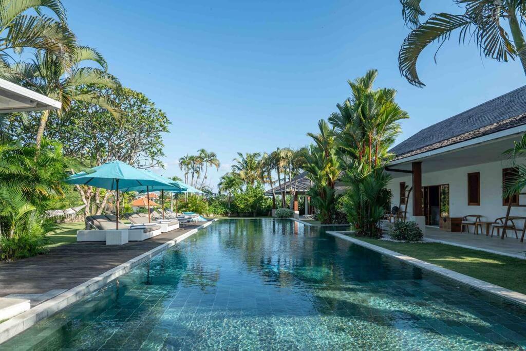Villa Mimpi Nyata Canggu  Exterior photo
